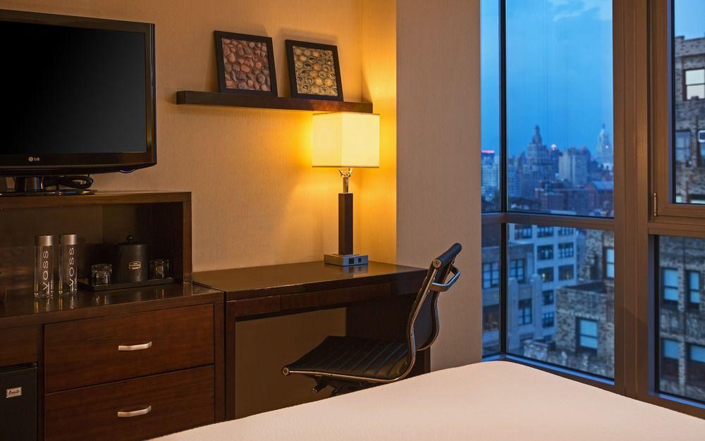 Courtyard By Marriott New York Manhattan / Soho Exterior photo