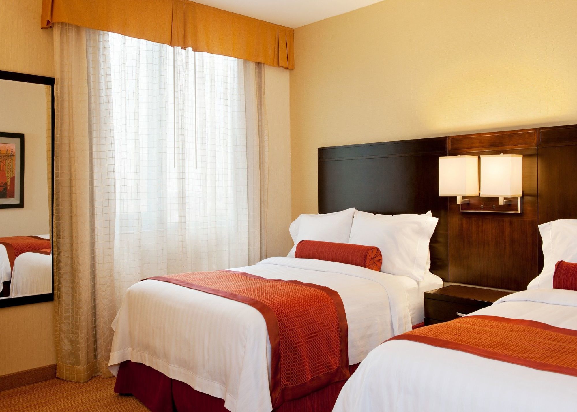 Courtyard By Marriott New York Manhattan / Soho Exterior photo
